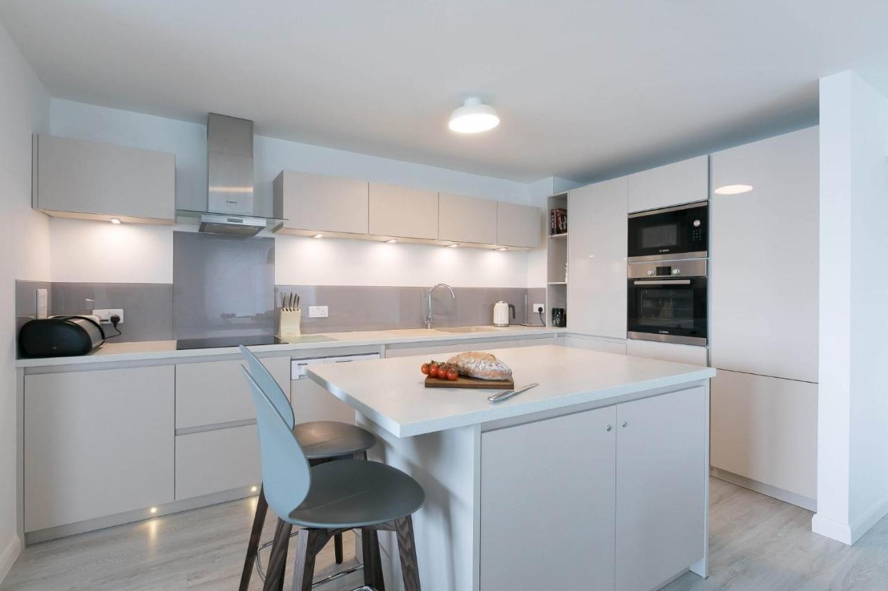 Golden Heights Apartamento Carbis Bay Exterior foto